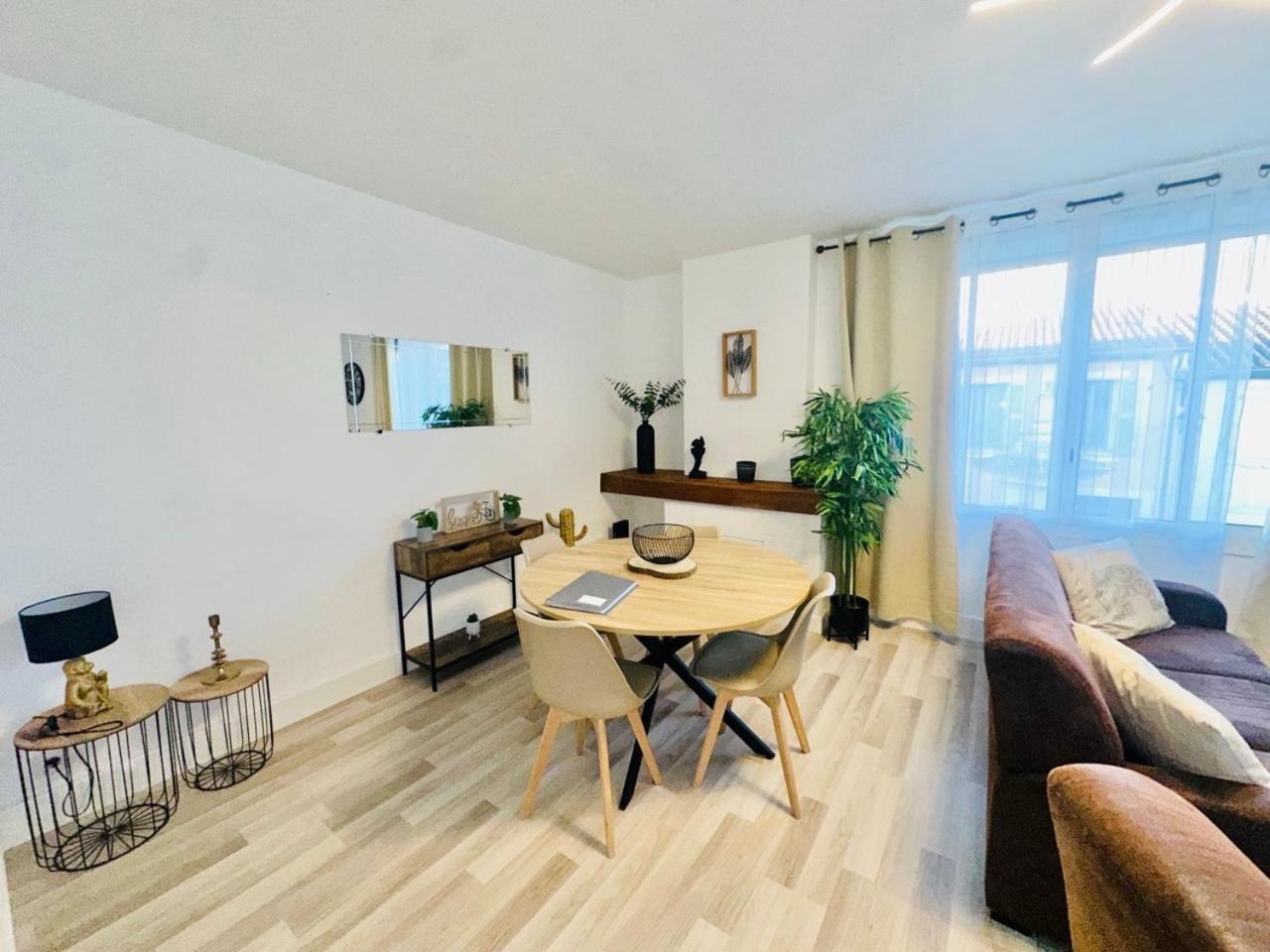 Les Appartements Du Mas - Rose Marie Aigues-Mortes Buitenkant foto